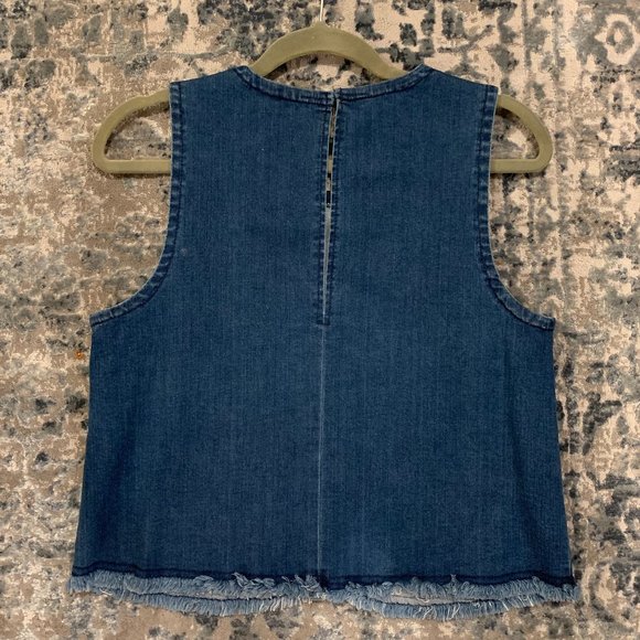 BCBGeneration Denim Frayed Crop Sleeveless Tee Tank Size S - Picture 6 of 7